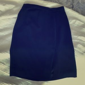 Jcrew navy blue skirt with front slit.
